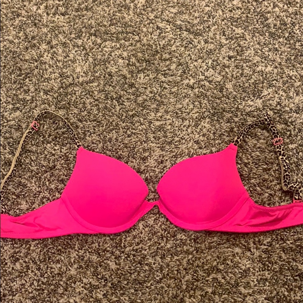 PINK cheetah print bra